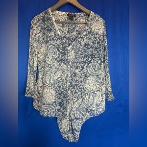 Lucky Brand Womens Top White Blue Floral Long Sleeve Tie Hem V Neck Blou…